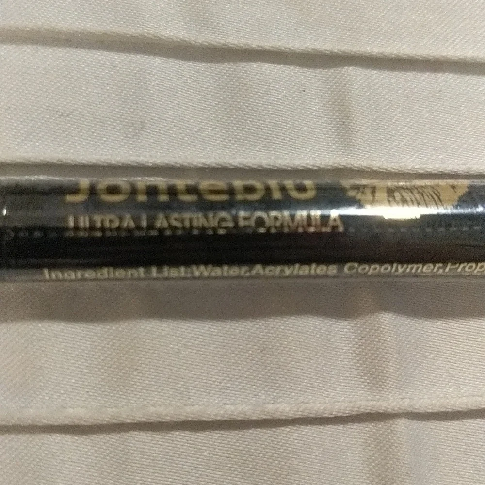 Jonteblu NWT black eyeliner